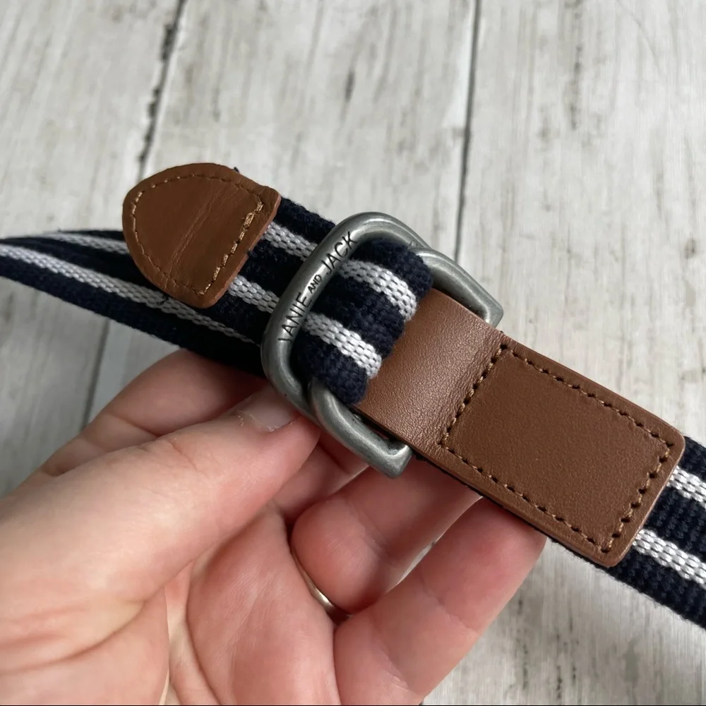 PREOWNED JANIE AND JACK BLUE WHITE STRIPED BELT BOYS SIZE 4 To 5